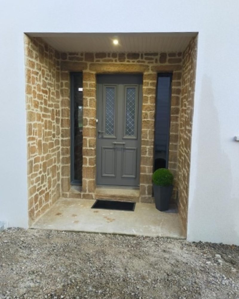 Réalisation par Eric Guillet, ravalement de façade et enduit à Aizenay