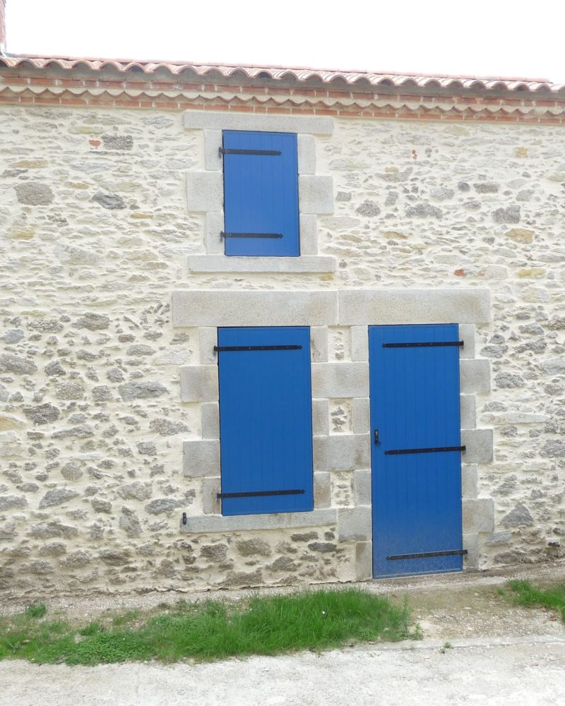 Réalisation par Eric Guillet, ravalement de façade et enduit à Aizenay