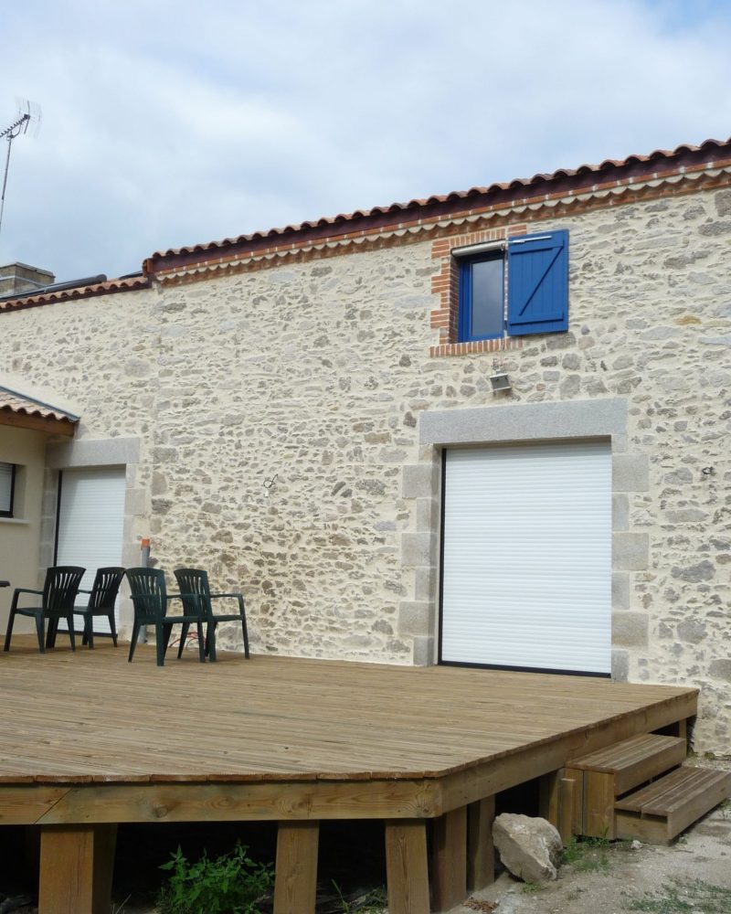 Réalisation par Eric Guillet, ravalement de façade et enduit à Aizenay