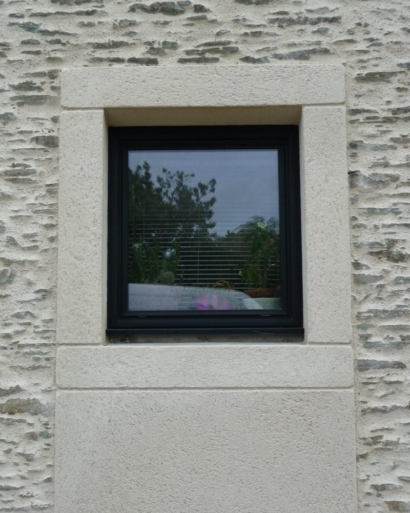 Réalisation par Eric Guillet, ravalement de façade et enduit à Aizenay