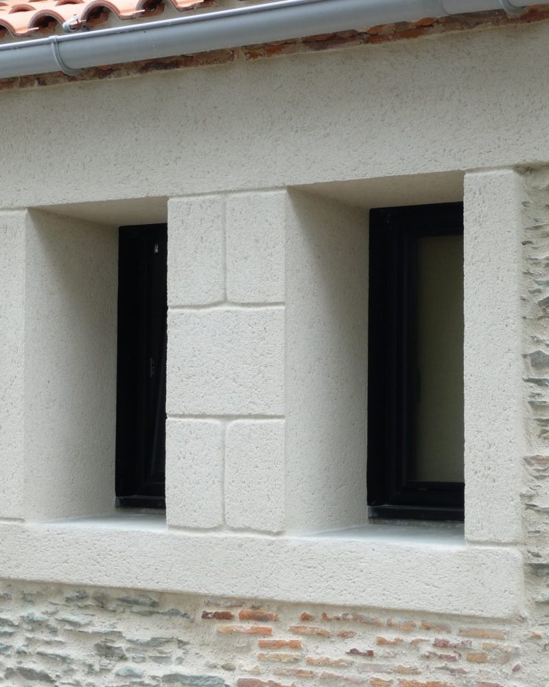 Réalisation par Eric Guillet, ravalement de façade et enduit à Aizenay