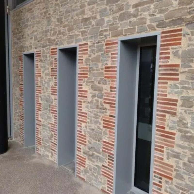 Réalisation par Eric Guillet, ravalement de façade et enduit à Aizenay