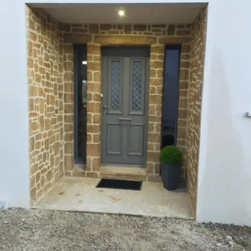 Réalisation par Eric Guillet, ravalement de façade et enduit à Aizenay