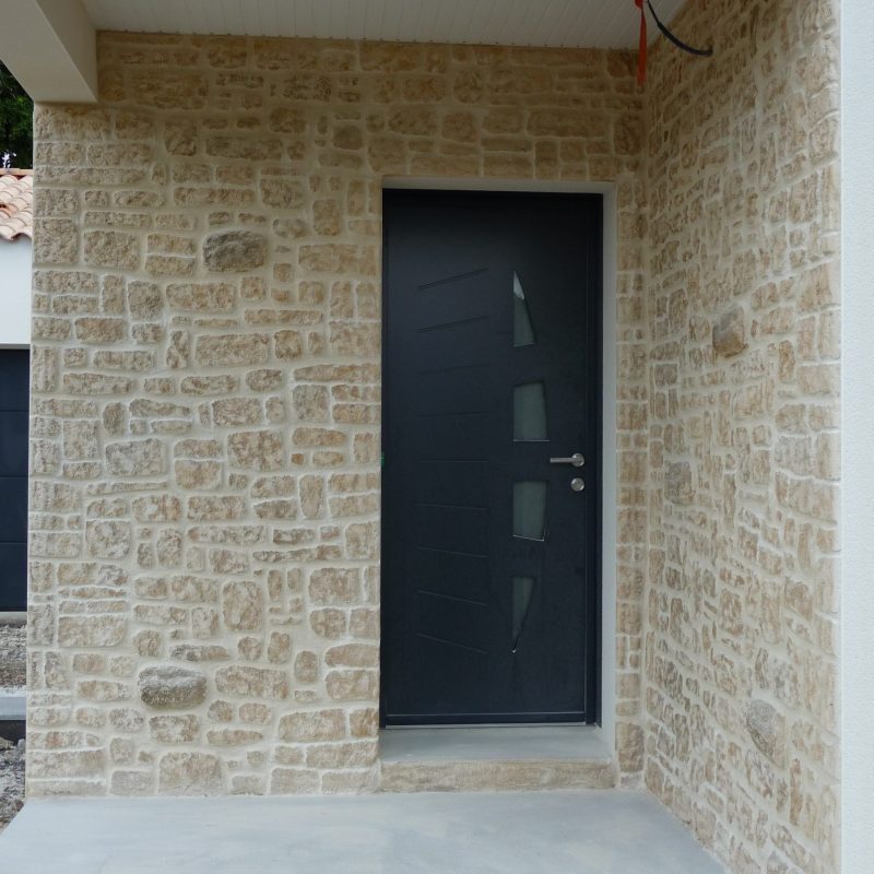 Réalisation par Eric Guillet, ravalement de façade et enduit à Aizenay